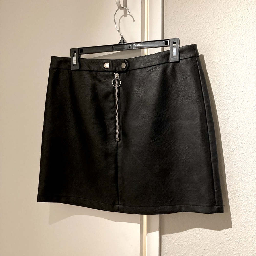 Topshop faux leather skirt with zipper detail
